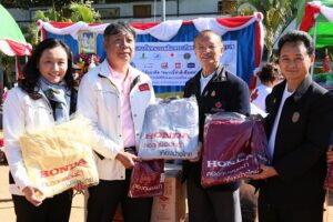 HONDA ร่วมกับสภากาชาดไทย ส่งมอบเสื้อผ้าห่มกันหนาวแก่ผู้ประสบภัยหนาวจังหวัดตาก