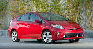 Toyota ประกาศเรียกคืนรถ "Prius Hybrid" กว่า 1.9 ล้านคันจากปัญหาด้านโปรแกรม