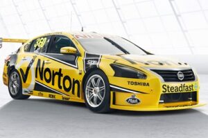 Norton Hornets เปิดตัว Nissan Altima สำหรับการแข่งในปี 2014