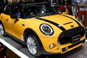 เปิดตัว 2014 Mini Hatch ในสหรัฐราคาเริ่มต้นที่ $19,950
