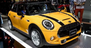 เปิดตัว 2014 Mini Hatch ในสหรัฐราคาเริ่มต้นที่ $19,950