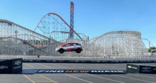 CHEVROLET SONIC สร้างสถิติกินเนสส์ เวิลด์ เรคคอร์ด โดยร็อบ ดีเร็ค