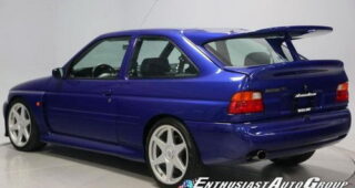ค่ายประมูลรถชื่อดังนำเสนอ "1995 Ford Escort RS Cosworth" สภาพใหม่กิ๊ก