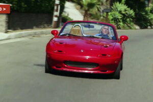 Jay Leno ซิ่งรถ "Mazda Miata" เนื่องในโอกาสครบ 25 ปี