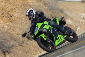 KAWASAKI Ninja 300 SE ABS นินจาเขียวจากแดนปลาดิบ