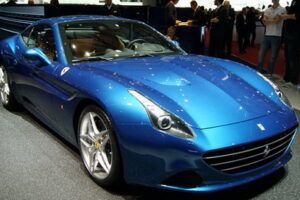Ferrari เตรียมเปิดตัว "California T" แบบหลังคาแข็งแล้วทั่วโลก