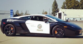 ตำรวจ LA บรรจุรถ Lamborghini Gallardo ลงหน่วยพร้อมไล่ล่าโจร