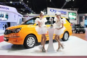 New SsangYong Stavic รับรางวัล Car of the Year 2014