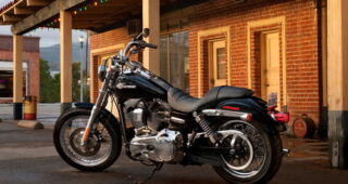 Harley-Davidson FXDC Super Glide Custom เงางามสวยแบบคลาสลิค
