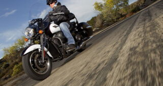 Kawasaki Vulcan 1700 Nomad ABS นักเดินทางจากแดนญี่ปุ่น