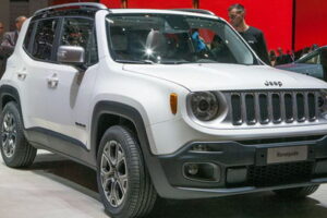 เปิดตัว "2015 Jeep Renegade" นอกจากประเทศอิตาลีเป็นครั้งแรก
