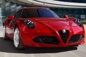 Alfa Romeo 4C เปิดตัวแล้วในงาน New York Auto Show พร้อมขายในเดือนมิถุนายน