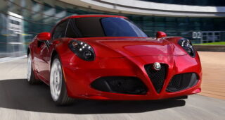 Alfa Romeo 4C เปิดตัวแล้วในงาน New York Auto Show พร้อมขายในเดือนมิถุนายน