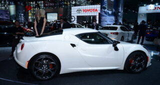 Alfa Romeo เปิดตัวโฉมแบบ "New 4C Special" ในงานอย่าง New York Auto Show