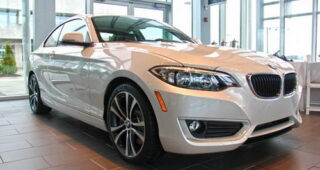 เผยชุดแต่ง "BMW 228i" แบบสปอร์ตในโฉม "Track Pack" ถูกเผยอย่างเงียบๆ