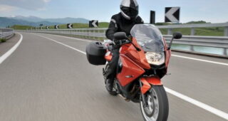 BMW F 800 GT จรวดตัวลุยจากค่ายใบพัด