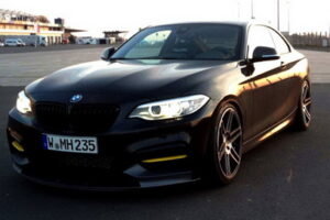 ค่ายแต่ง Manhart นำเสนอรถแบบ "BMW M235i Coupe" กำลังกว่า 400 แรงม้า