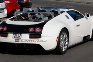 Bugatti ทดสอบรถ Veyron รุ่นใหม่ 2 คันในสนาม Nürburgring