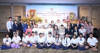 HONDA จัดพิธีรับถ้วยพระราชทานและโล่ประทานฯ แก่ 17 โรงเรียน