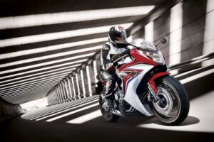 ใหม่ Honda CBR650F 2014-2015 ราคา ฮอนด้า CBR650F ตารางราคา-ผ่อน-ดาวน์