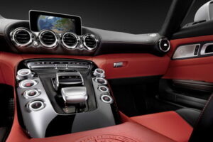 เปิดตัวรูปภาพ "Mercedes-AMG GT" ความละเอียดระดับ HD