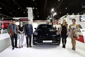 Porsche เผยโฉม Macan พร้อมขนทัพรถหรูร่วมโชว์ในงานมอเตอร์โชว์ 2014