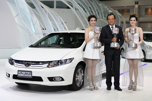 HONDA คว้า 3 รางวัล “CAR OF THE YEAR 2014” ในงาน Motor Show 2014