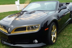 พบรถ 2012 Camaro พร้อมชุดแต่งของ Trans Am ใน eBay เริ่มต้นที่ $43,250.