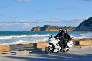 MOTO GUZZI Morge 1200 GT 8 V ทั่วริงค์สไตล์มาเฟียอิตาลี