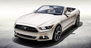 Ford เตรียมเปิดตัวรถรุ่นพิเศษคันเดียวในโลก "2015 Mustang 50 Years Convertible"