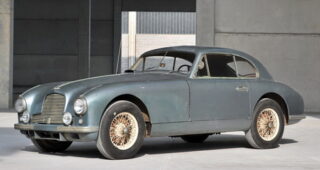 RM Auctions เปิดประมูลรถเก่าอย่าง "1953 Aston Martin DB2 Vantage Coupe"