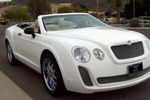 Chrysler Sebring ถูกแต่งเป็น "Bentley Continental GT Convertible"