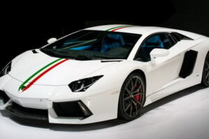 เปิดตัวรถรุ่นพิเศษ "Aventador Nazionale" ในงาน Beijing Auto Show