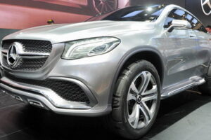 Mercedes เปิดตัวรถแบบ "Concept Coupé SUV" พร้อมเครื่องยนต์ของ Biturbo V6