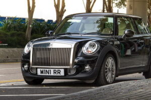 ช่างภาพอิสระแชะภาพ "Mini & Rolls Royce Inspired by Goodwood" ในประเทศฮ่องกง
