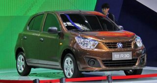 Venucia เปิดตัว "Nissan March R30" เล็กกะทัดรัดไม่เปลี่ยนแปลง