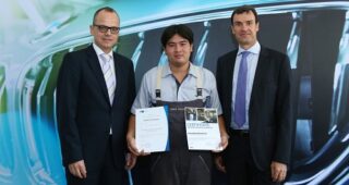 BMW GROUP THAILAND ร่วมกับหอการค้าไทยเยอรมัน มอบประกาศนียบัตรให้แก่นักศึกษารุ่นแรกที่สำเร็จหลักสูตร จากโครงการ BMW Service Apprentice Program