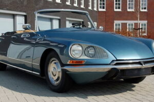 บริษัทแดนกังหันลมนำเสนอรถแบบ "1968 Citroen DS" ในราคา 155,000 ปอนด์
