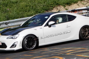 เผยรถต้นแบบของ "Toyota GT 86" นำออกมาทดสอบในสนาม Nürburgring แล้ว