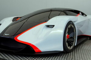 เกม Gran Turismo 6 เตรียมปล่อยรถสปอร์ต Aston Martin "DP-100 Vision" โลดแล่นแล้ว