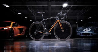 McLaren และ Specialized เปิดตัวจักรยานรุ่นพิเศษราคากว่า 20,000 ดอลล่าร์