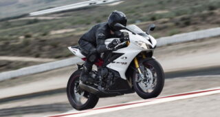 Triumph Daytona 675 R จี๊ดจ๊าดที่สุดในไซค์กลาง