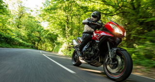 TRIUMPH 1050 Tiger Sport มากกว่าคำว่าเท่