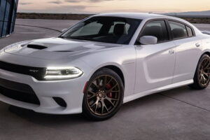 Dodge มั่นใจรถแบบ "2015 Charger SRT" เป็นรถ Sedan ที่เร็วที่สุดในอเมริกา