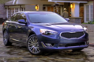 KIA เดินหน้าเปิดตัว "2015 Cadenza" พร้อมเทคโนโลยีรุ่นใหม่ครบครัน