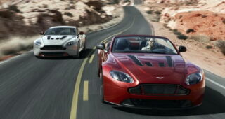 เปิดตัวรถแบบ "Aston Martin V12 Roadster" ในงานที่ Pebble Beach