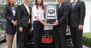 อมร เพรสทีจ ฉลองการส่งมอบ BMW SERIES 5 รุ่นใหม่ จำนวน 10 คัน ให้แก่ โอเรียนเต็ลทรานซ์ แอนด์ คาร์เซอร์วิส