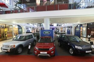 Jaguar Land Rover ฉลองยอดขายทะลุเป้าจากกิจกรรม “แลนด์โรเวอร์ ดิสคัฟเวอรี่ เดย์” ในงานมหกรรมยานยนต์ เมกา ออโต้ โชว์ 2014