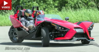 เปิดตัวรีวิวรถแบบ "2015 Polaris Slingshot" 3 ล้อเทพแห่งยุคอนาคต