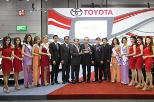 TOYOTA จัดให้ ซื้อรถ ลุ้นรับรถ 9 วัน แจก 9 คัน ในงาน BIG Motor Sale 2014